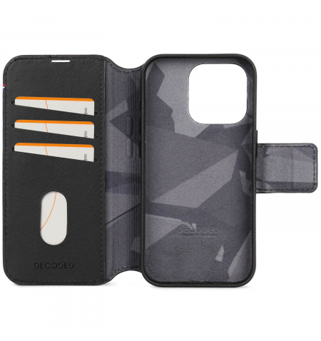 Decoded Detachable Wallet for iPhone 15 Pro • Black